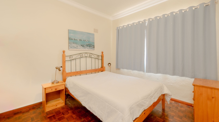 6 Bedroom Property for Sale in Struisbaai Western Cape